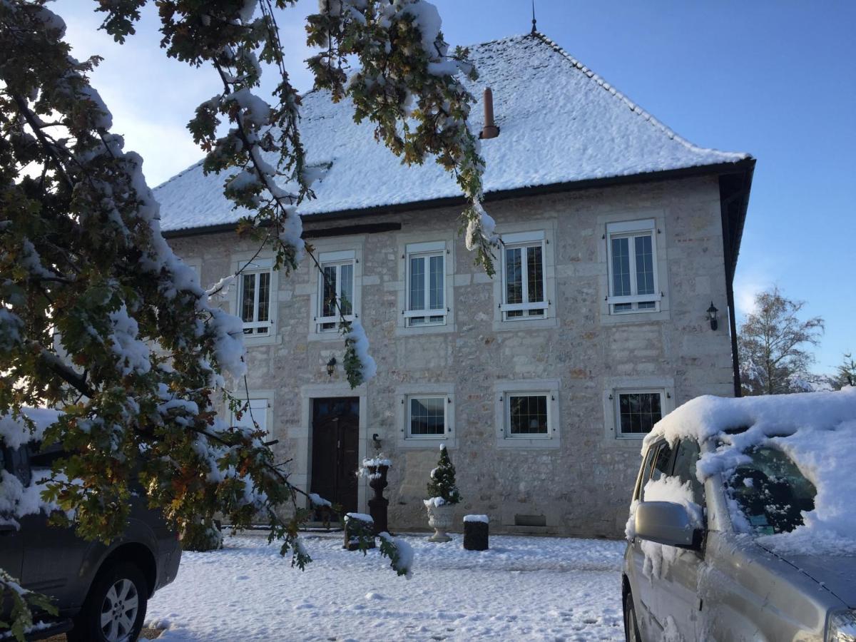 Domaine Du Manoir Bed & Breakfast Les Avenieres Ngoại thất bức ảnh