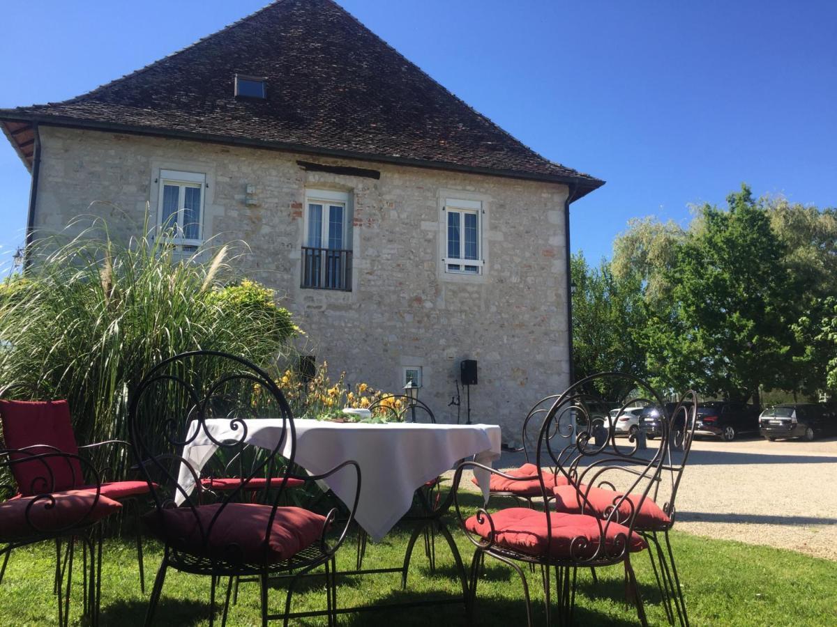 Domaine Du Manoir Bed & Breakfast Les Avenieres Ngoại thất bức ảnh